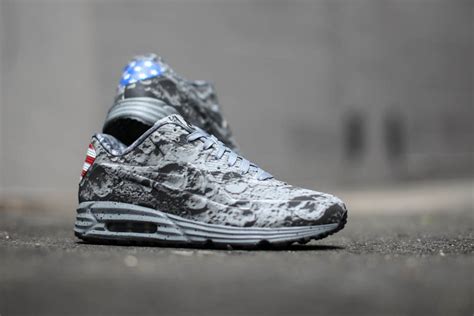 nike moon landing shoes